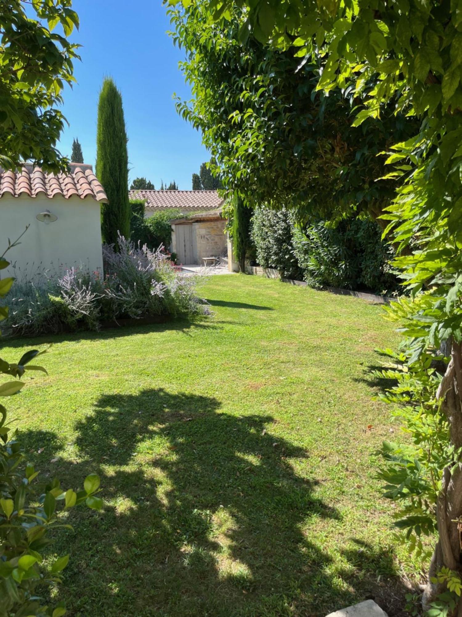 Le Mas Du Chemin : Mas Typique Des Alpilles Paradou Exteriör bild